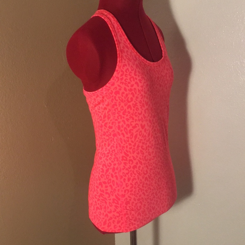 NWOT H&M Cheetah Workout Tank - Picture 2 of 5